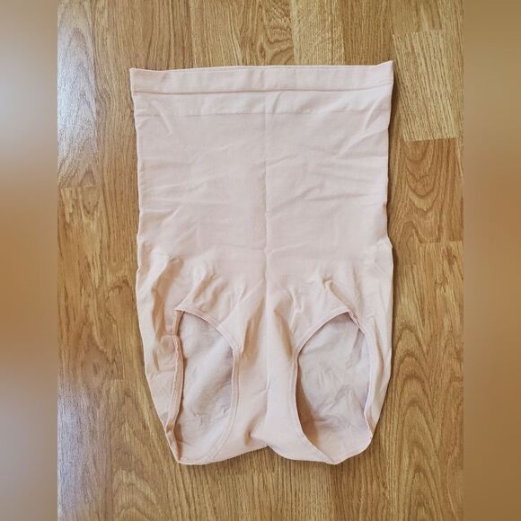 SPANX - Higher Power Pantie Briefs - [Soft Nude] - Picture 11 of 15